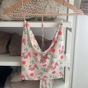 Topp  - Aldrig använd🌸🙌🏼