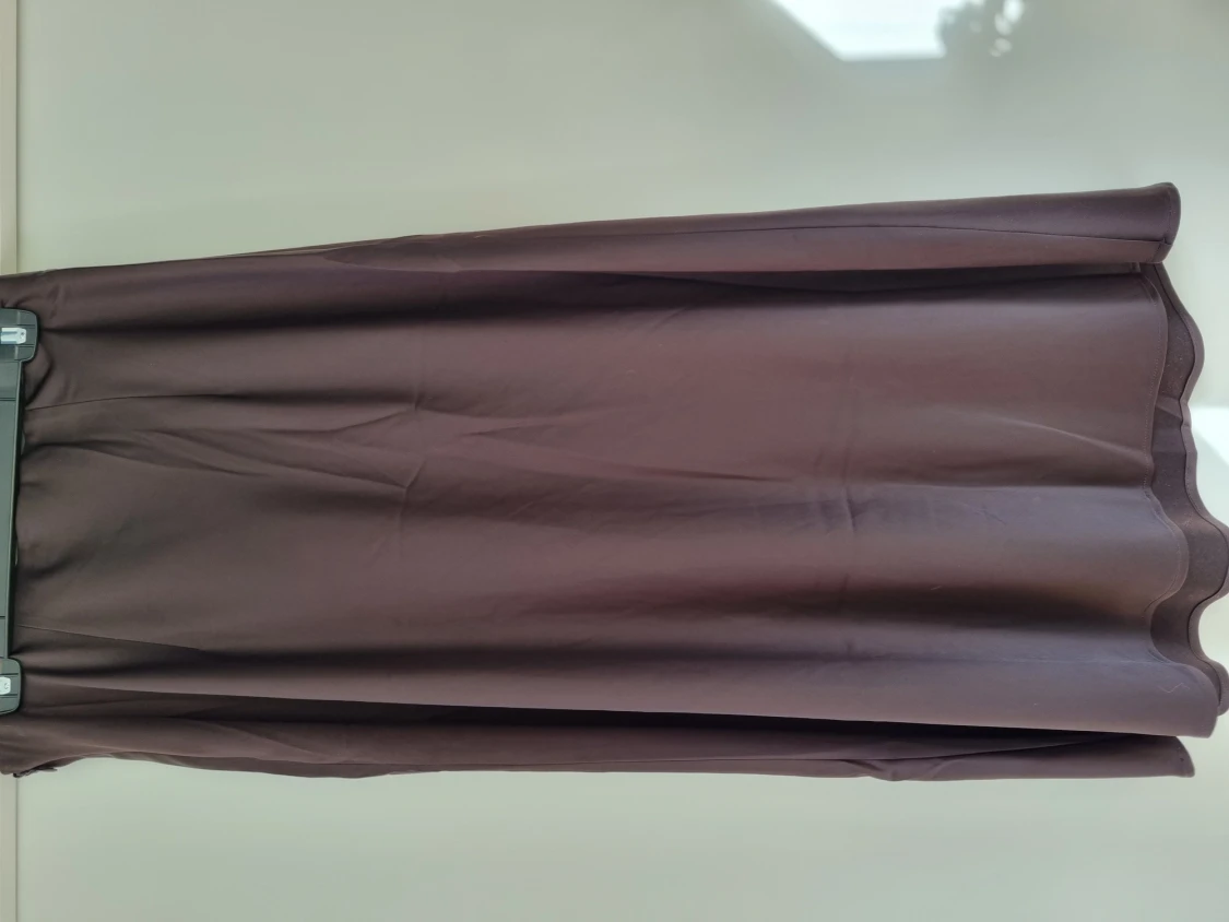 Brun satinaktig kjol från Lindex