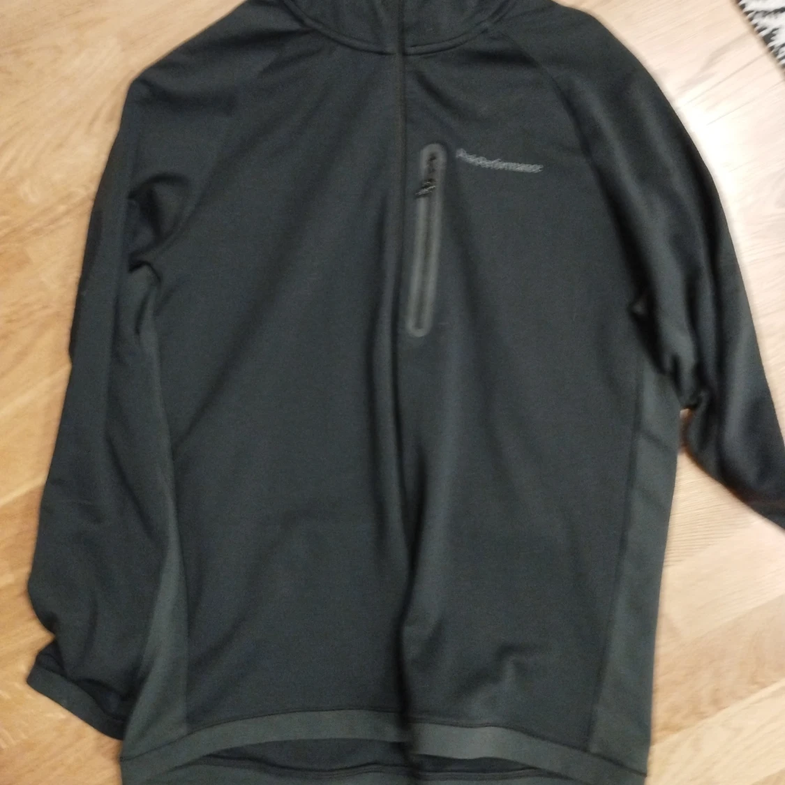 Peak Performance hoodie