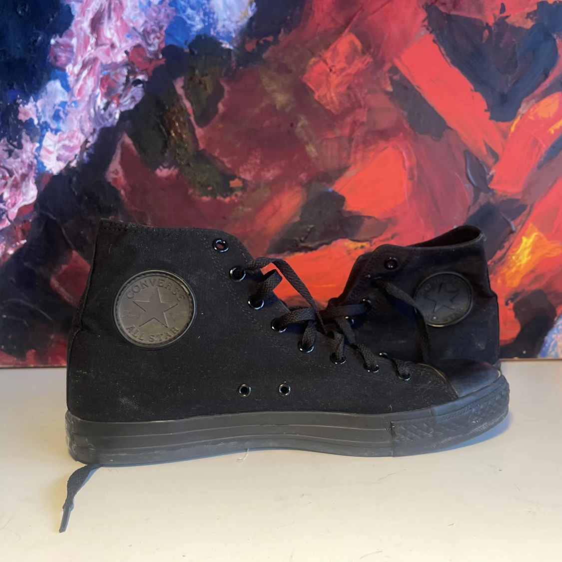 Helsvarta Converse strl. 45