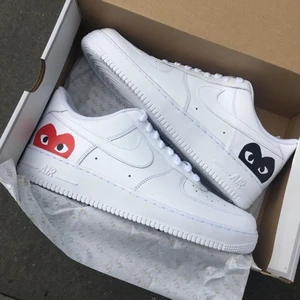 Beställ Custom skor  - Detta är exempel på vad vi kan erbjuda som design. Custom målade skor ! Skicka in dina finna skor till oss eller beställ helt nya med önskad design. Beställ genom att skicka ett meddelande till oss här eller via var Instagram @asphodel_jh ☺️