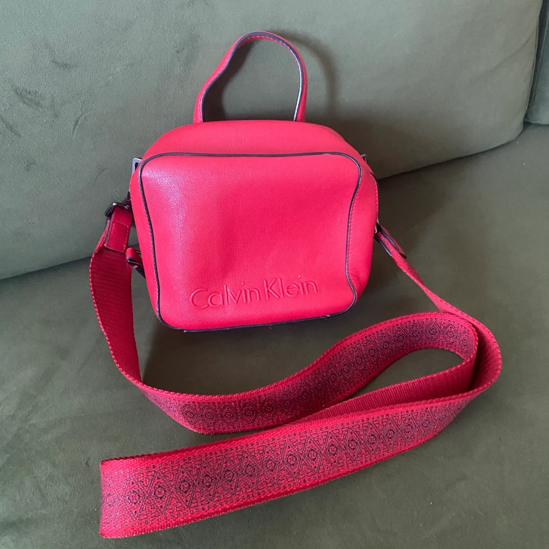 Calvin Klein väska i skinn 