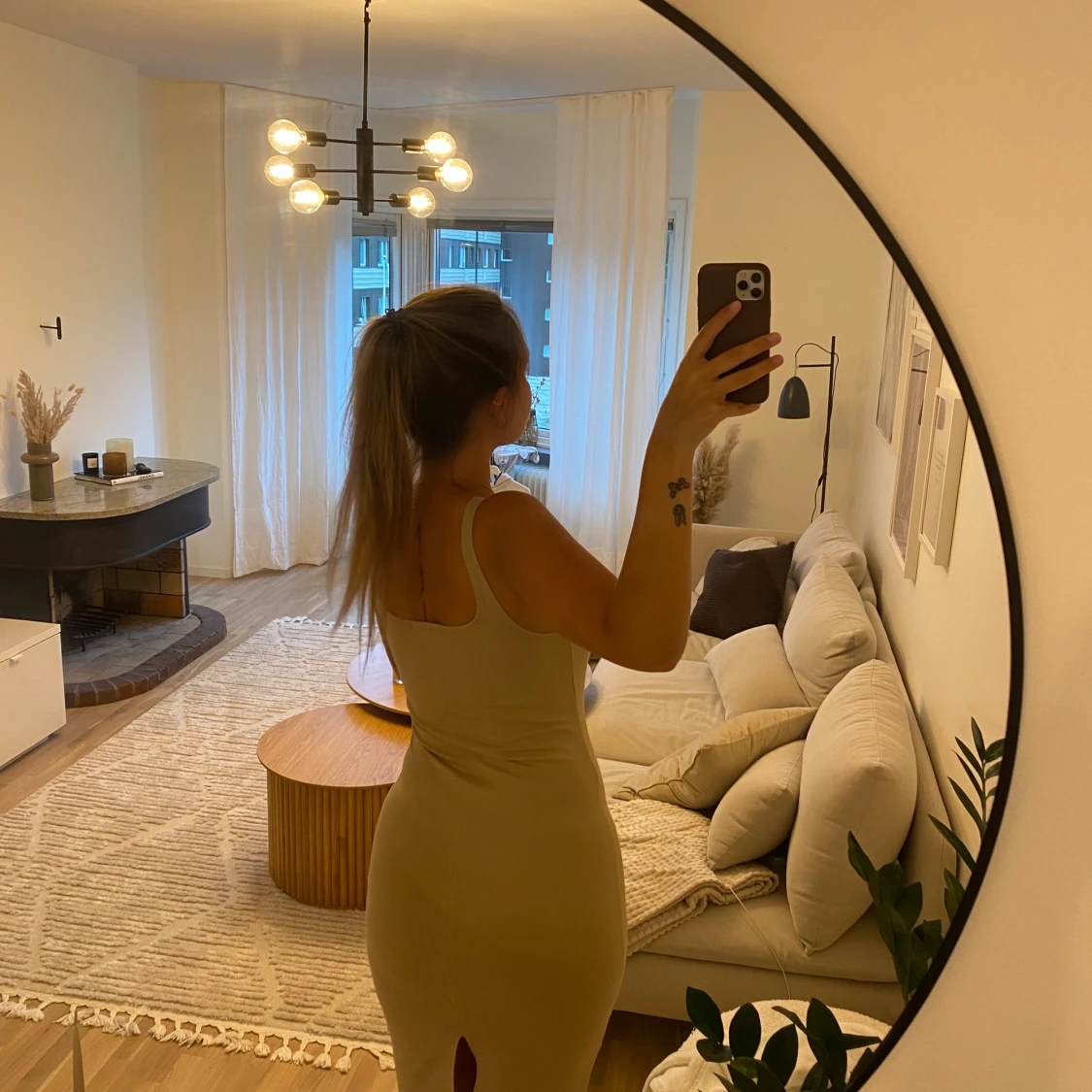 Biege klänning  - 90