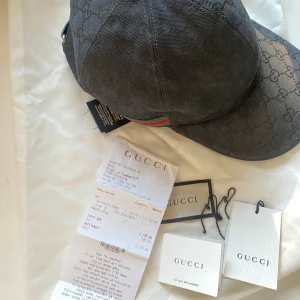 Gucci keps - Säljer min Gucci keps med kvitto och allt bara skriva vid intresse 