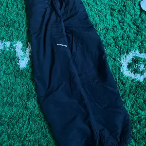 Supreme nylon pants Cond 9/10 Size large passar oversized medium