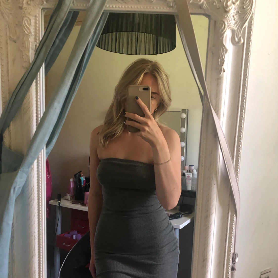 Mörkgrå tubklänning i str 34/36 - 90