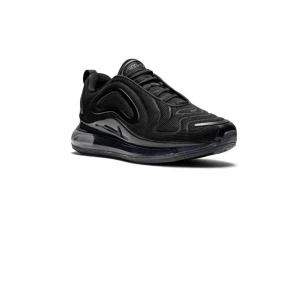 Nike 720 strl 38 - Hej jag vill sälja dessa skor för att de var för små jag köpte de för 3 månader sen och glömde lämna tillbaka de men jätte snygga och helt nya!!