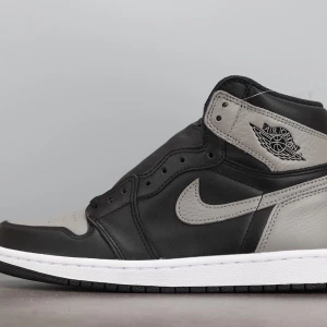 AIR JORDAN 1 RETRO HIGH SHADOW - Air jordan 1 high retro shadow - available in all sizes  Follow vigshoes on instagram 