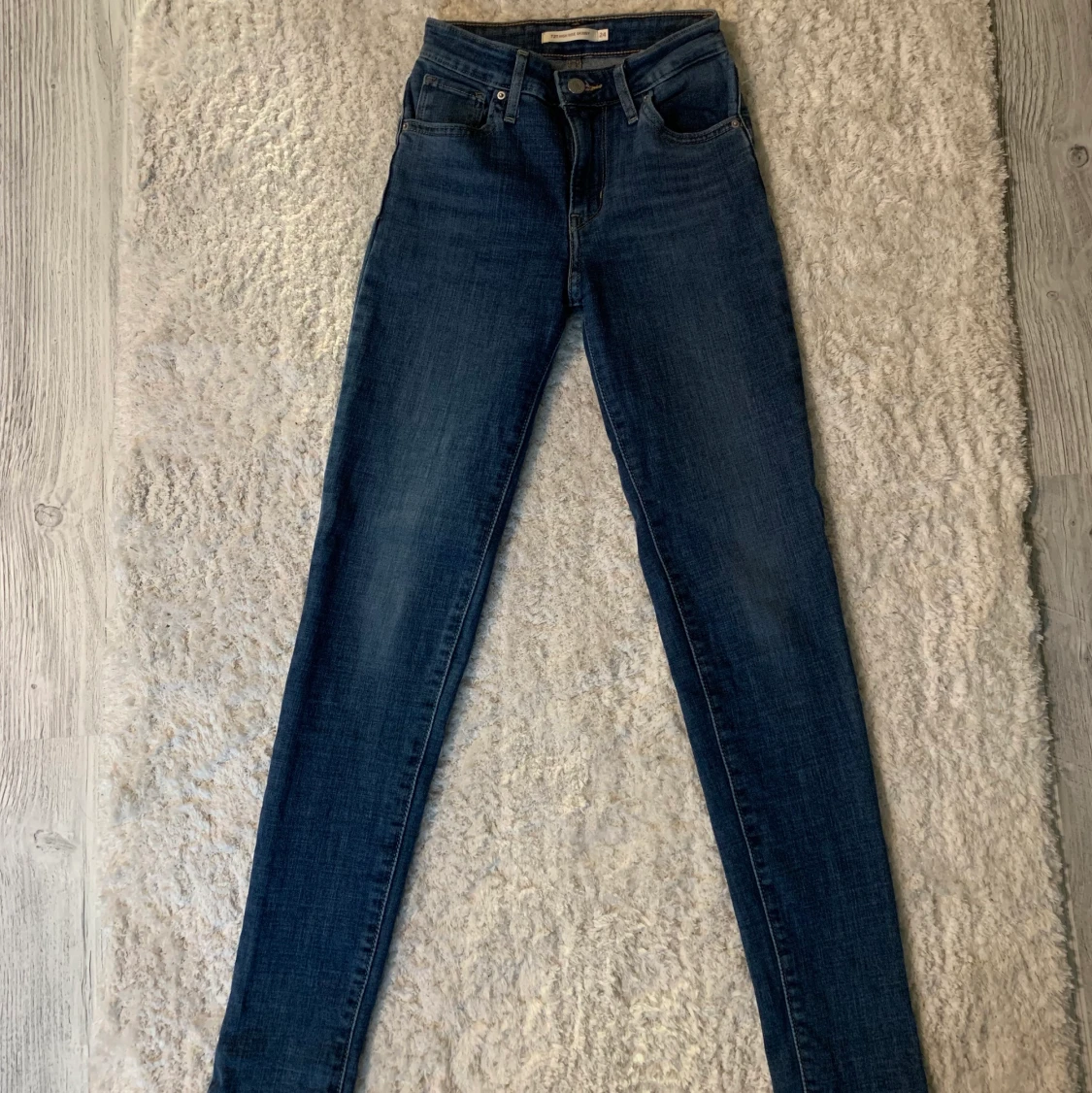 Levis jeans   - 90