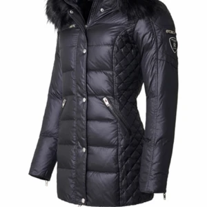 Rockandblue jacka  - Den är som ny men säljs utan päls , skriv via intressen utav fler bilder på jackan ( st 34)