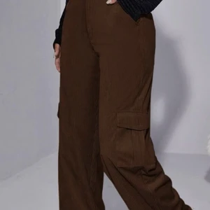 Byxor - Bruna byxor☺️