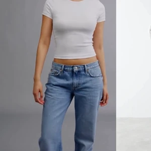 Lågmidjade jeans 36 - Har ett par jeans i strlk 36 som jag endast använt 1 gång, lågmidjade och långa raka ben. Jag är 171 och dom är långa på mig :) säljer för att jag har för många par jeans. Ny pris är 499 men säljer för hälften då dom e nya! Kan mötas i centrala sthlm
