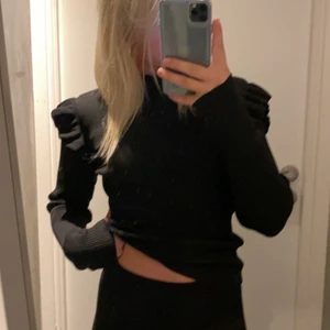 Only tröja  - Fin tröja med volanger , från only+frakt