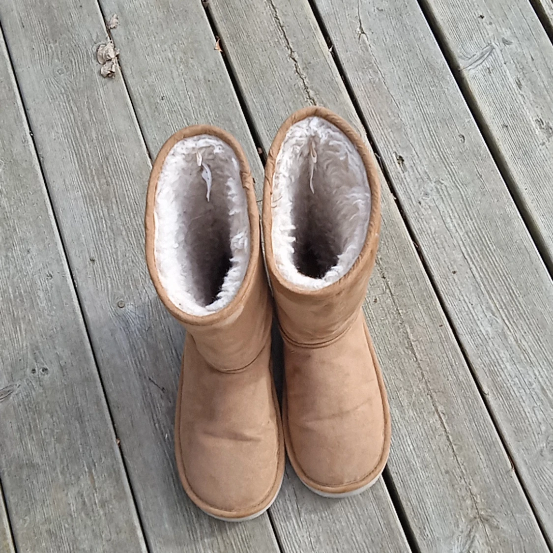 Uggs  - 90