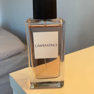 D&G 3 I’imeratrice parfym - Köpte fel parfym så den är helt ny och oanvänd. Det orginala priset är 700 fast sänker till 400 utan frakt 