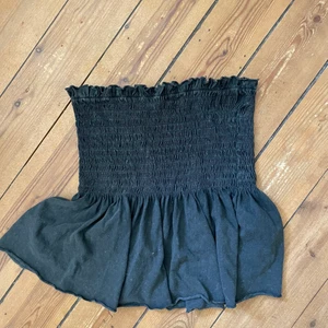 Kjol /Topp - Plagg som kan användas både som minikjol eller bandeutopp! I superbra kvalitet använd 2-3 ggr