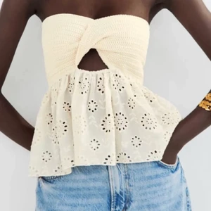 Zara topp - Säljer denna fina topp då den nt är min still, men den är super fin. I storlek s💓