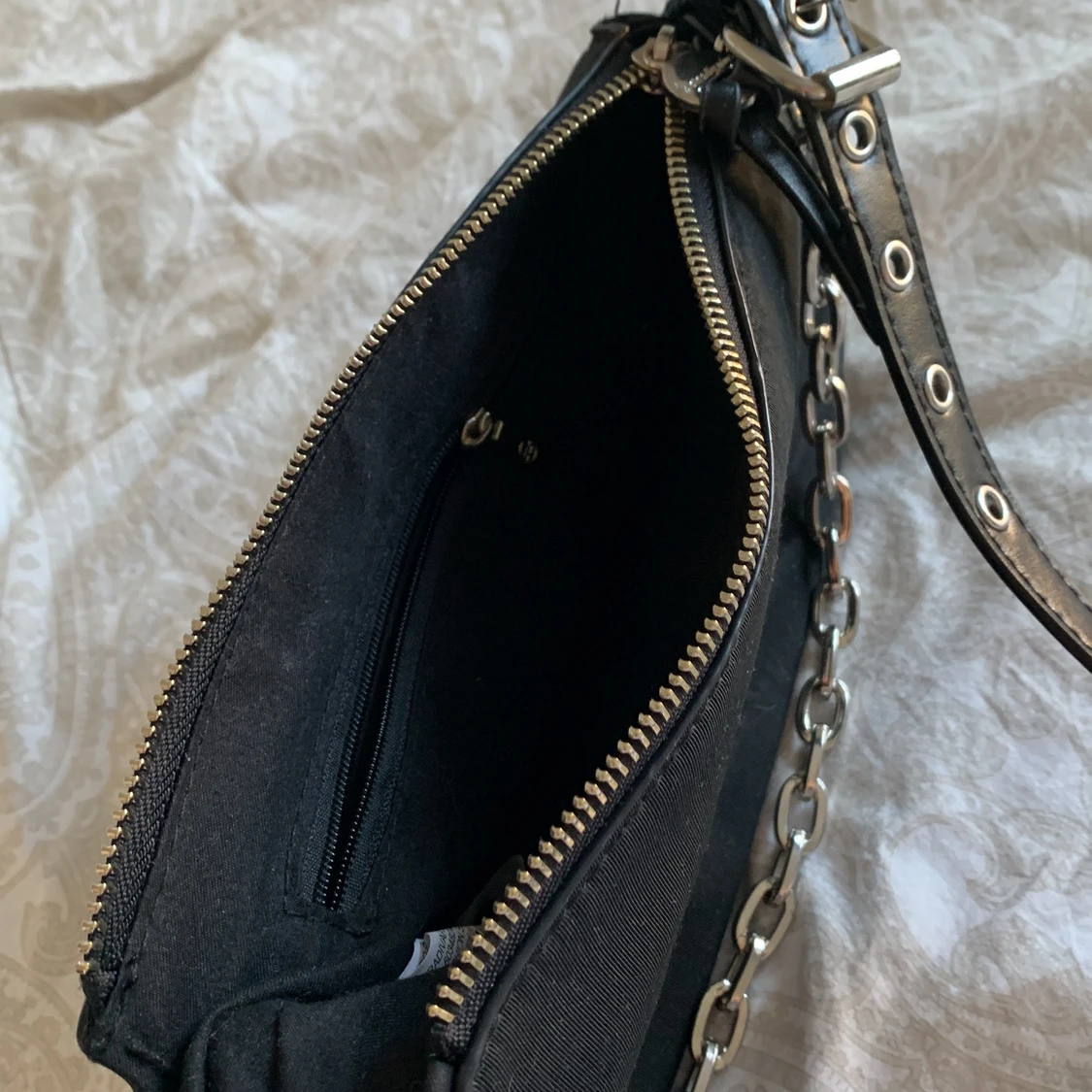 Svart axelväska  - 90