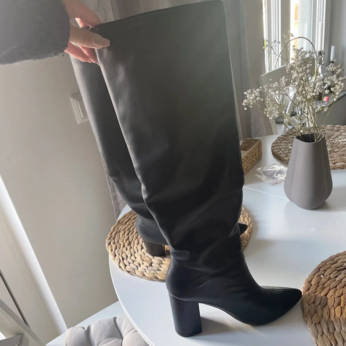Nelly knee high boot, knähöga stövlar med klack