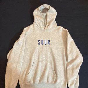Sour solution skate hoodie  - Pris kan diskuteras 300-400