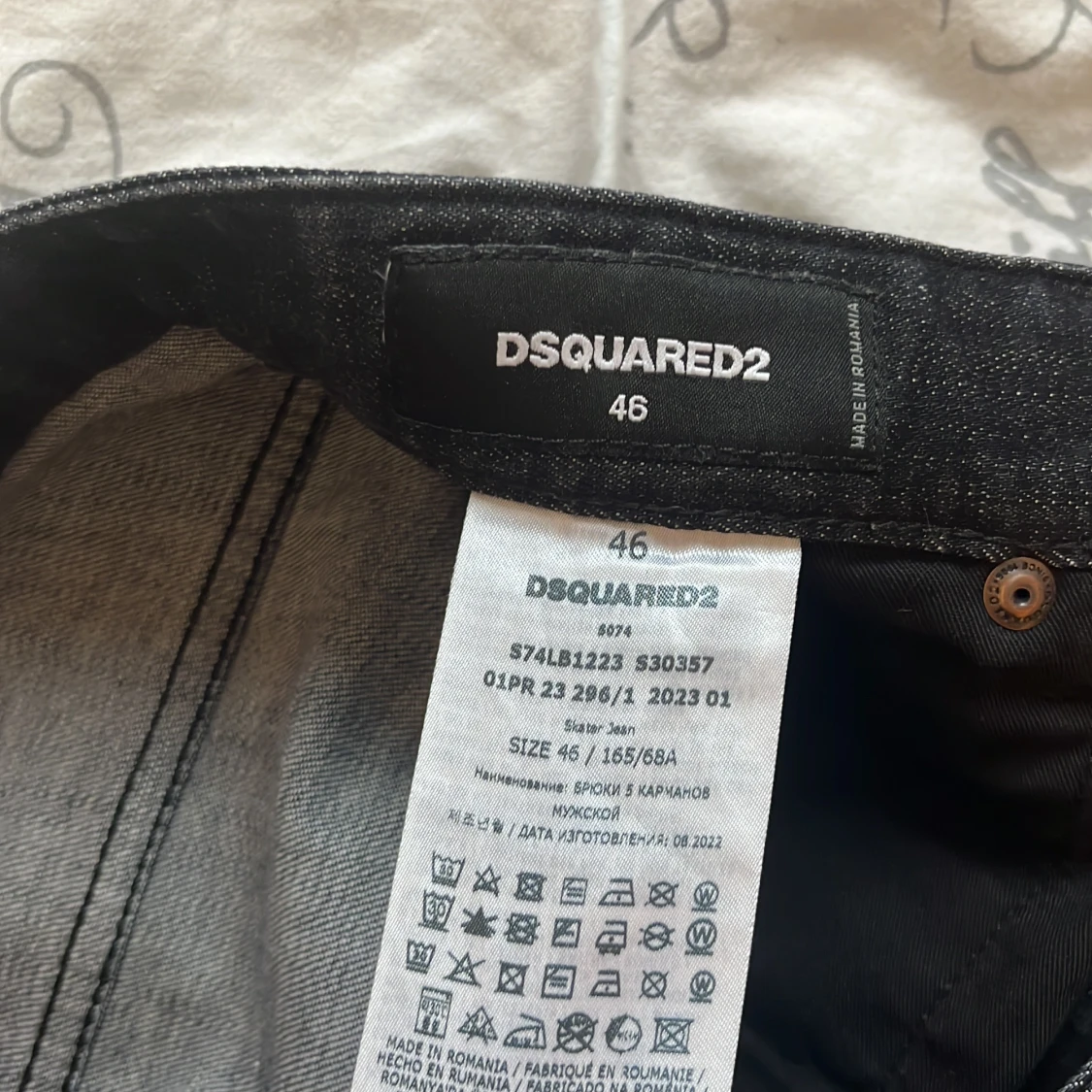 Äkta Dsquared byxor  - 91