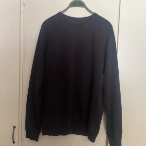 Pier One Hoodie - I bra skick