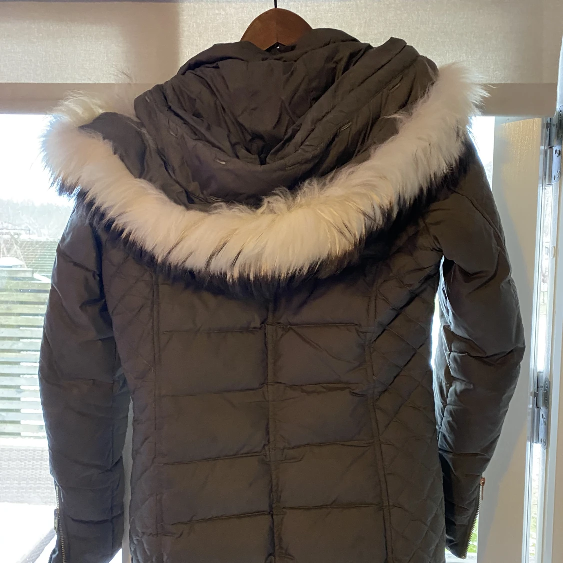 Rock and blue jacka  - 90