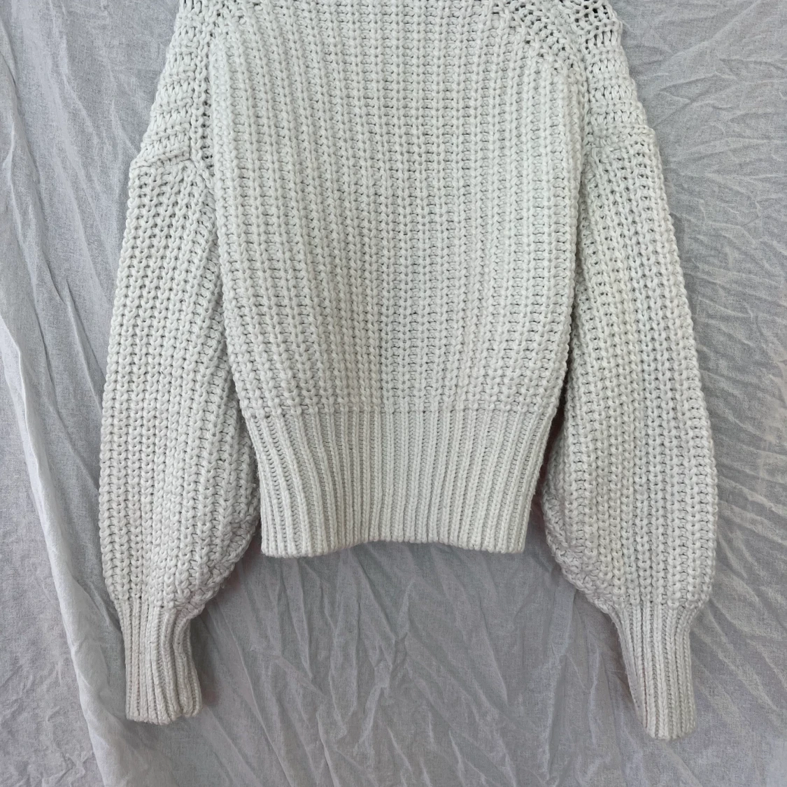 Stickad vit tröja - 90