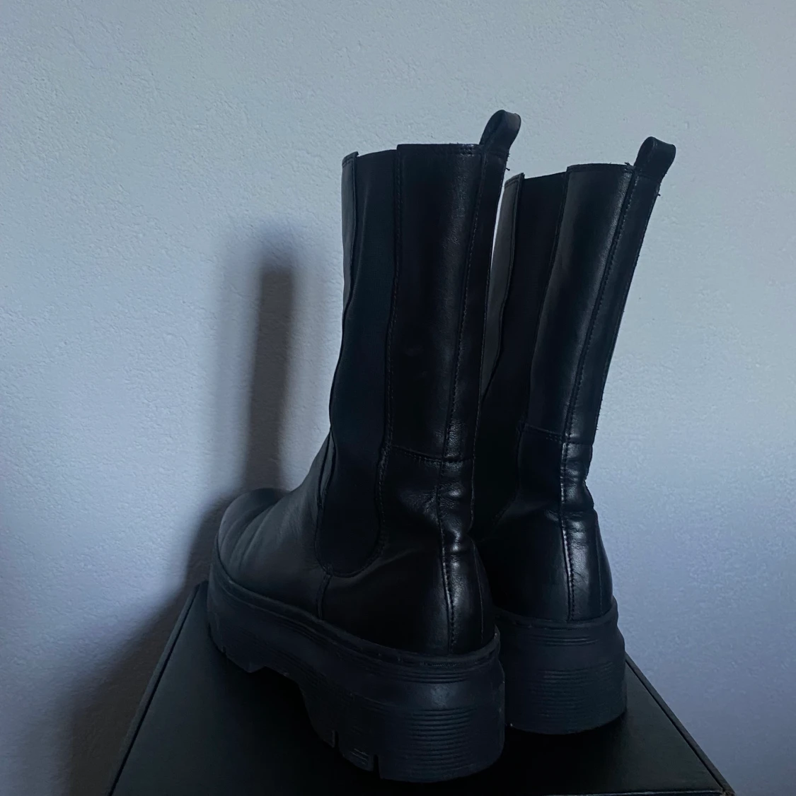 Boots Pavement  - 91