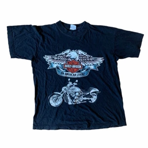 Harley Davidson  - Skön over sized tisha med najs Harley Davidson tryck🎱 