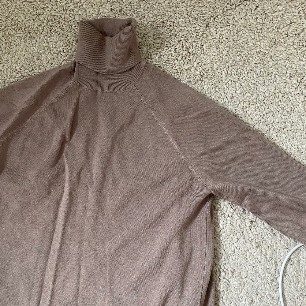Jättefin polo, finstickad, från zara med trekvartsärm😍storlek S. Neuleet.