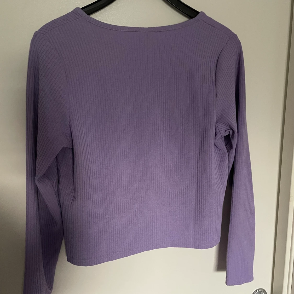 Gullig topp från HM i storlek L - 90