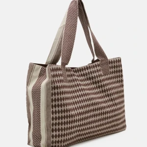 Summery Copenhagen väska - Slutsåld rymlig väska från summery copenhagen! Säljer pga ingen användning. Köpt nyligen och har inga defekter, så gott som ny! Pris kan diskuteras