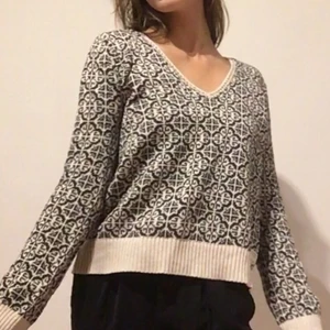 Odd Molly-tröja - Odd Molly tröja. Höstig och varm. Mycket bra skick. Snygg passform