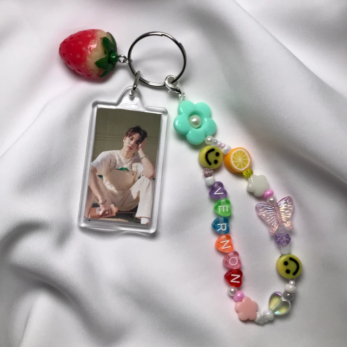 VERNON HANSOL SEVENTEEN KPOP KEYCHAIN 