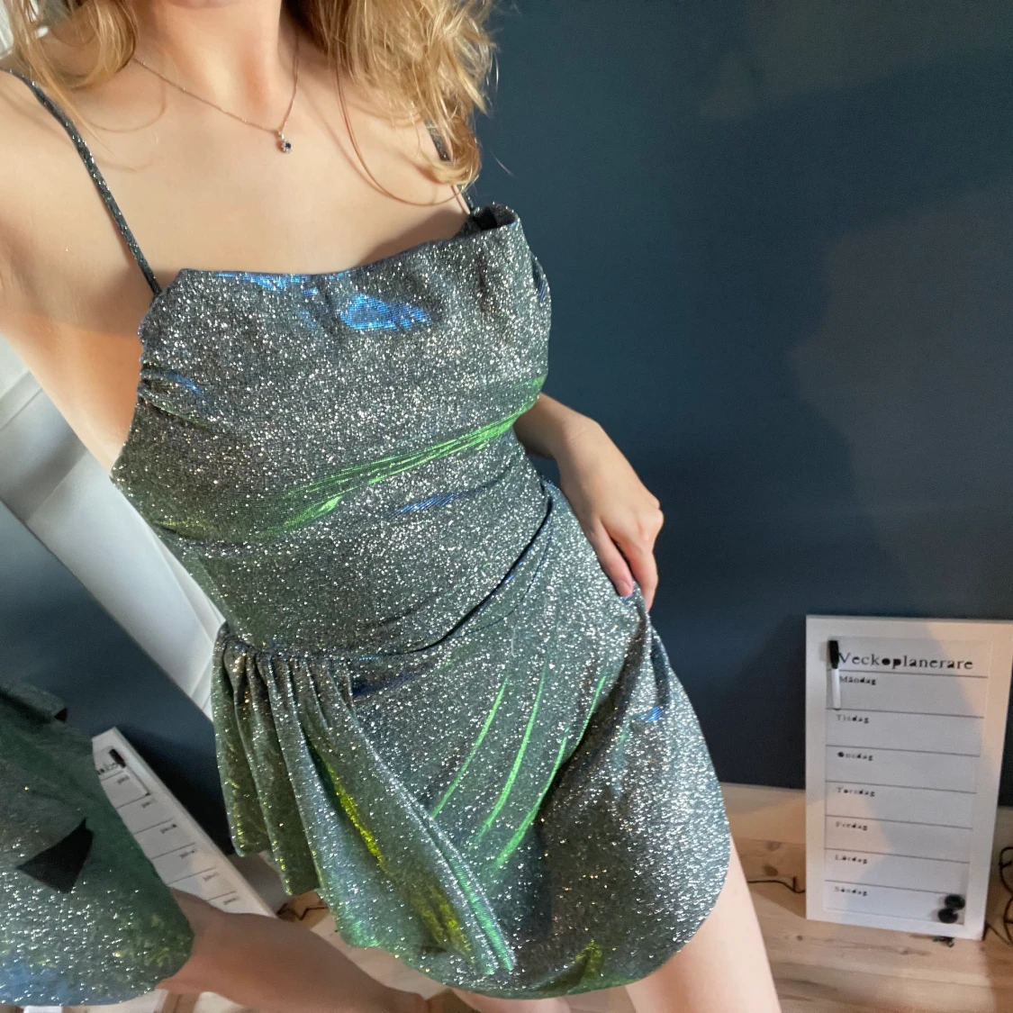 Glittrig klänning från cider M
