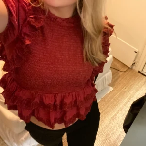 Volang topp - Snygg volang topp köpt second hand😍