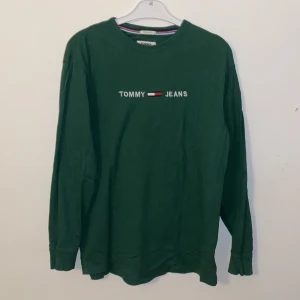 Tommy Hilfiger Långärmad Grön - fin långärmad, köpt i usa för några år sen.