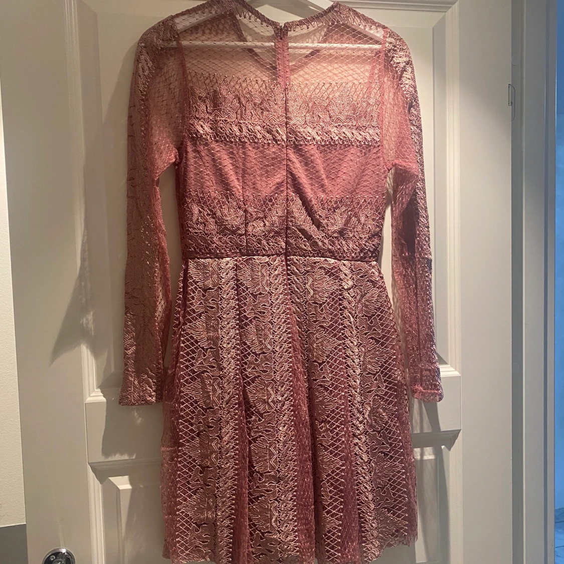 Rosa/lila klänning  - 90