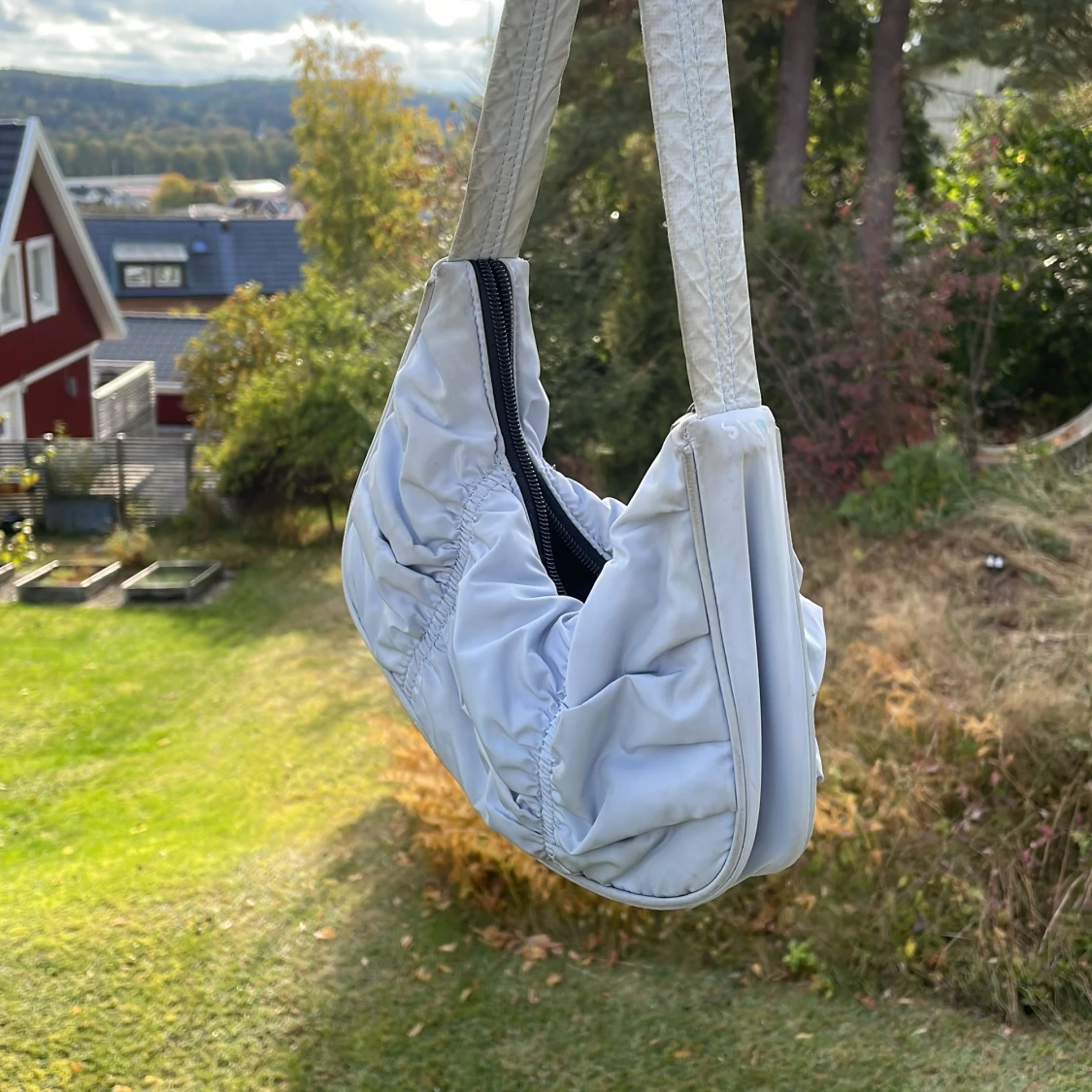 Axelväska från monkey  - 91