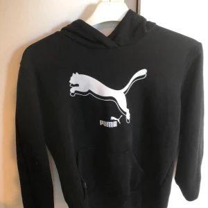 Puma hoodie  - Använd 2 ggr