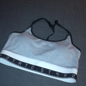 Sport-bh från H&M  - Storlek M