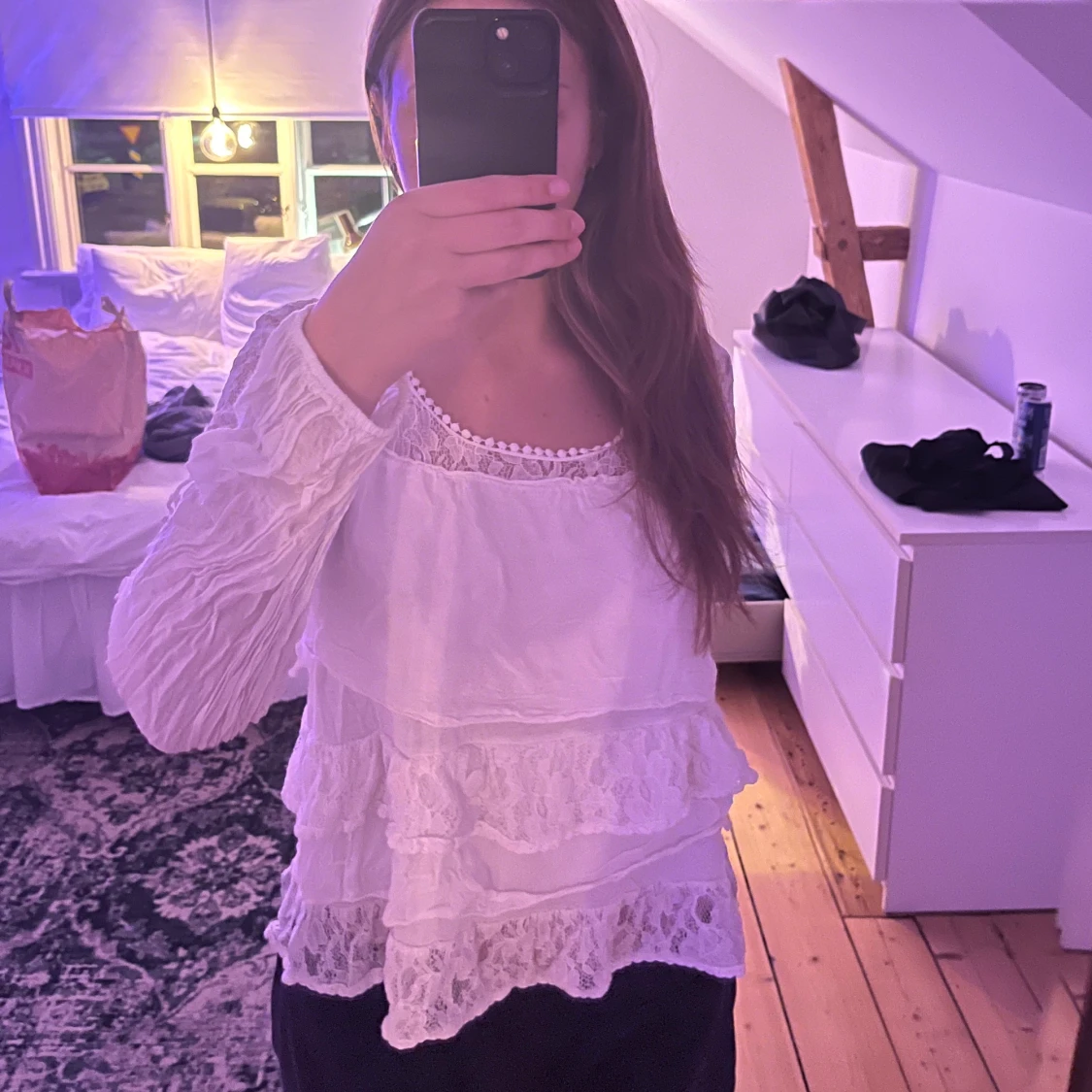 Vit blus me spets 💕