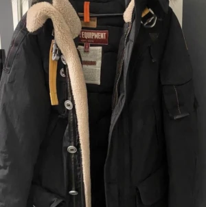 S - Jackan är s men passar M också 