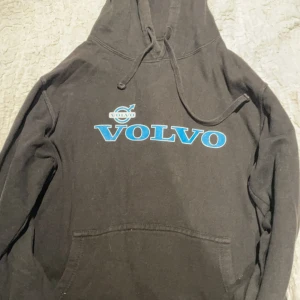 Tröja  - Aldrig använd. 