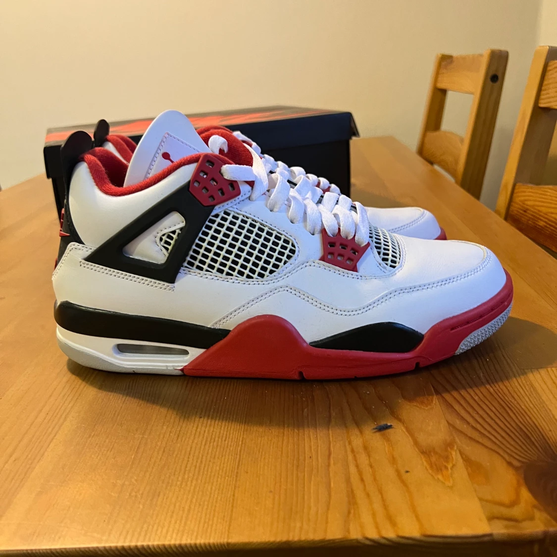 Jordan 4 fire red 2020 - 90