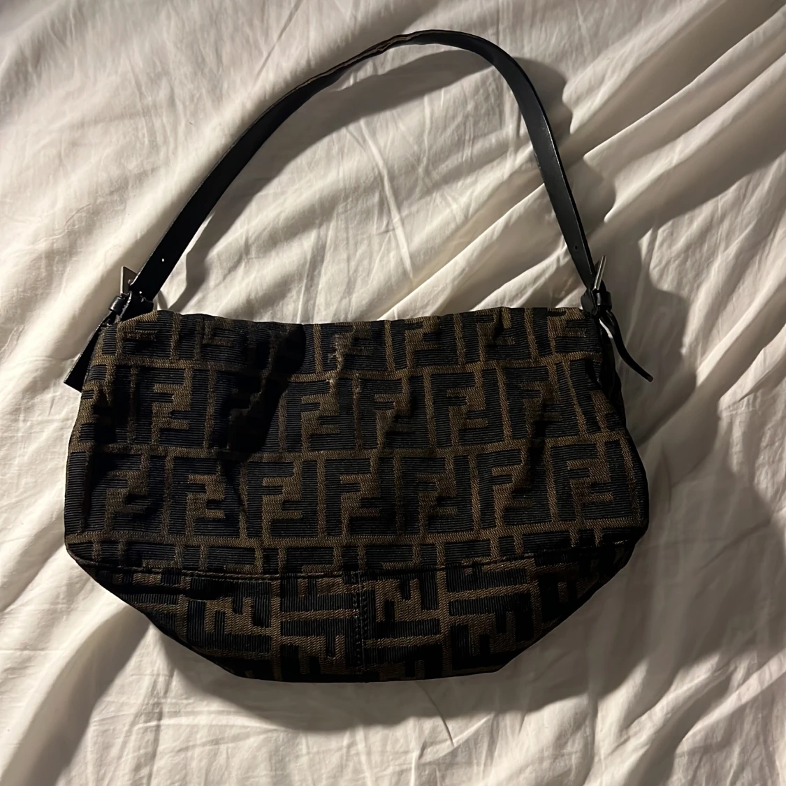 Fendi baguette bag - 90
