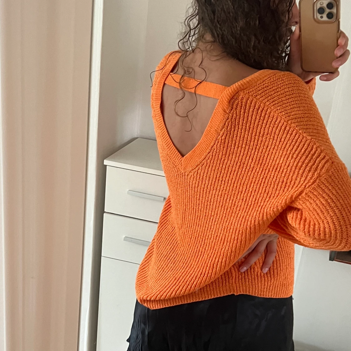 Stickad orange tröja - 91