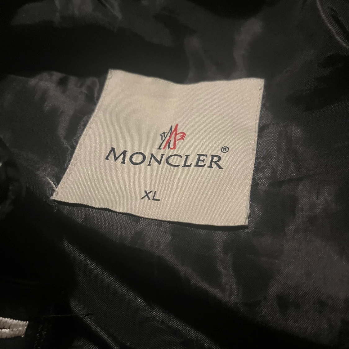Moncler väst  - 90