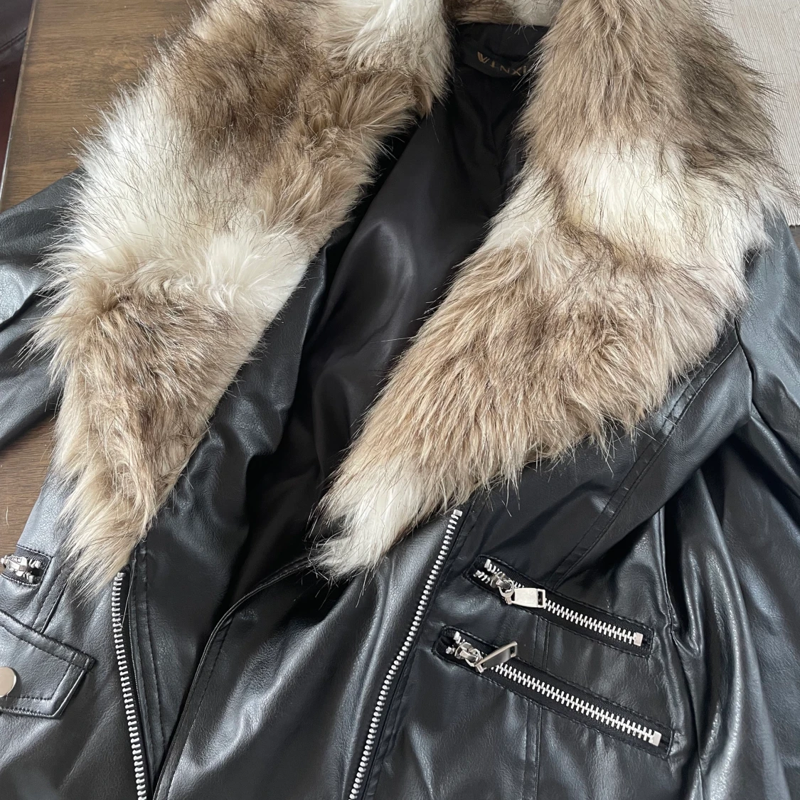 Jacka med fuskpäls - 90